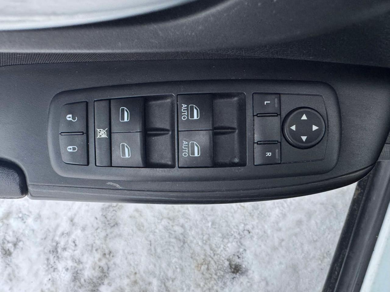 2014 Jeep Cherokee 4WD 4dr North - Photo #21