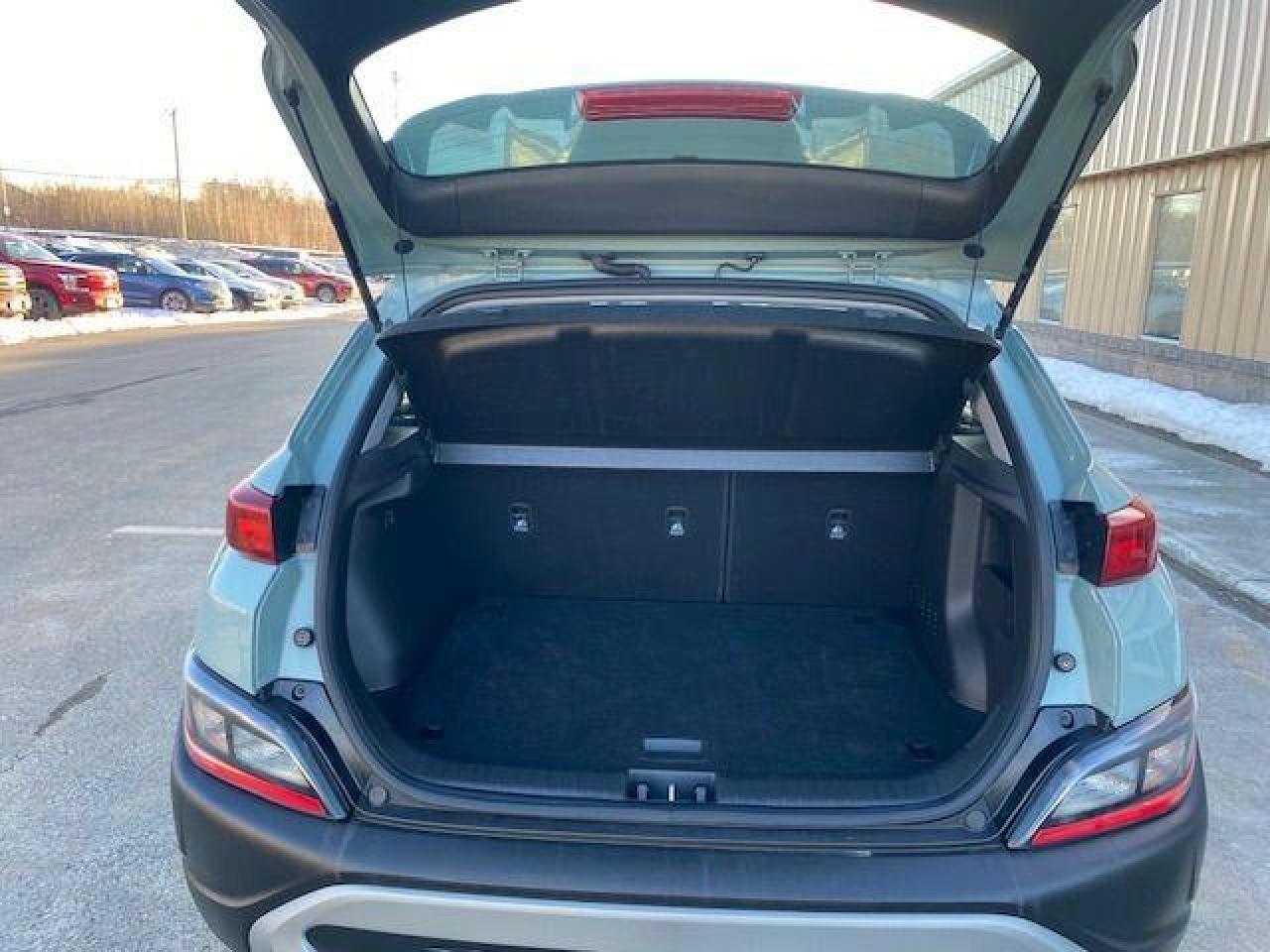 2023 Hyundai KONA 2.0L Preferred AWD w/Sun & Leather Package - Photo #7