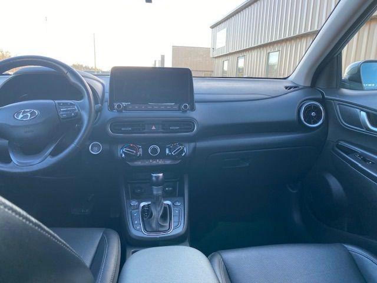 2023 Hyundai KONA 2.0L Preferred AWD w/Sun & Leather Package - Photo #8