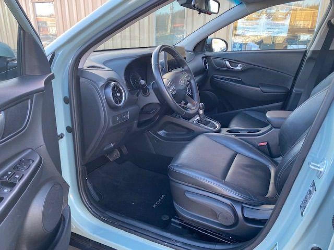 2023 Hyundai KONA 2.0L Preferred AWD w/Sun & Leather Package - Photo #9