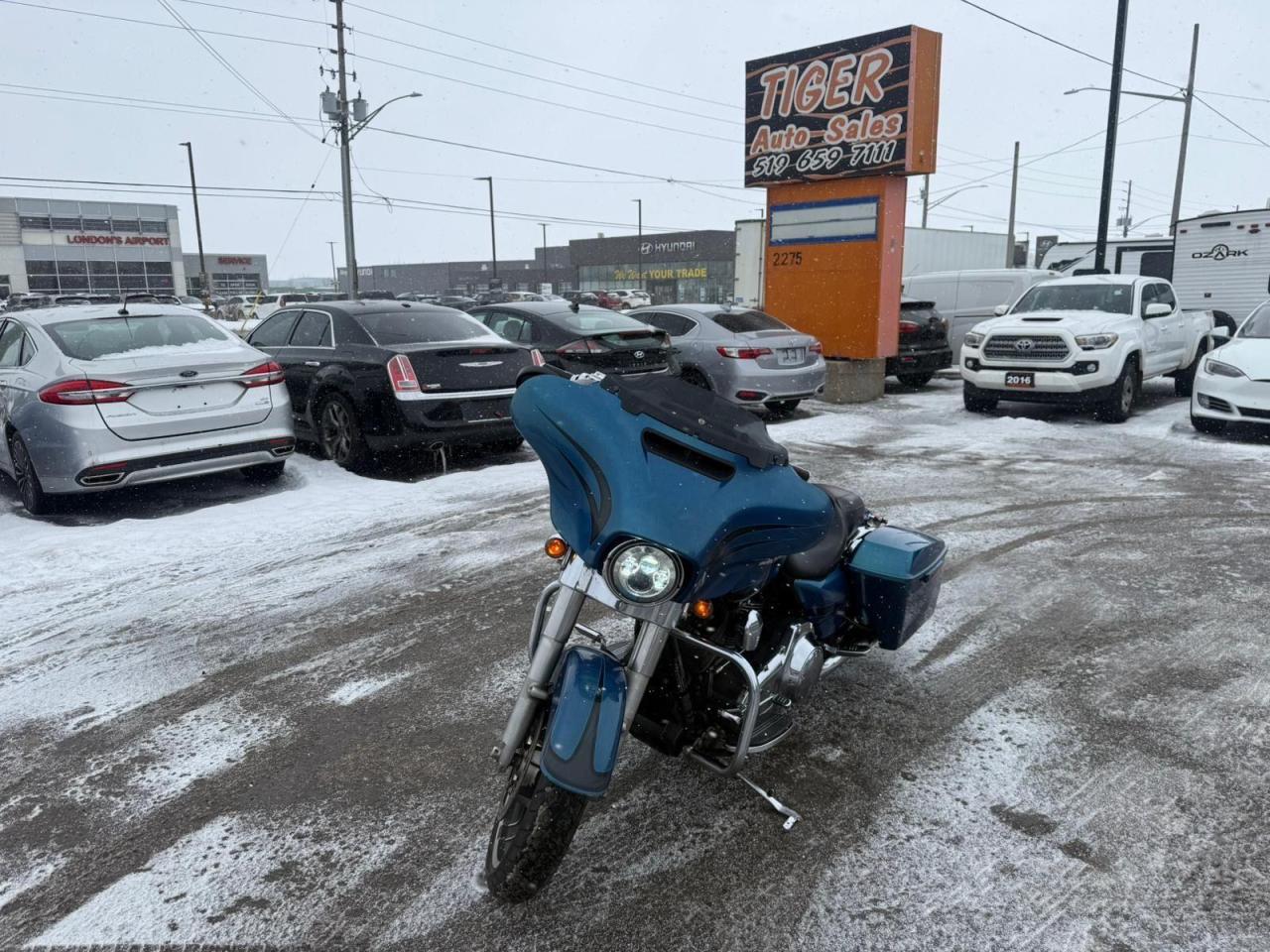 Used 2014 Harley-Davidson FLHX STRETCHED BAGS, EXHUAST, LOTS OF UPGRADES, AS IS for sale in London, ON