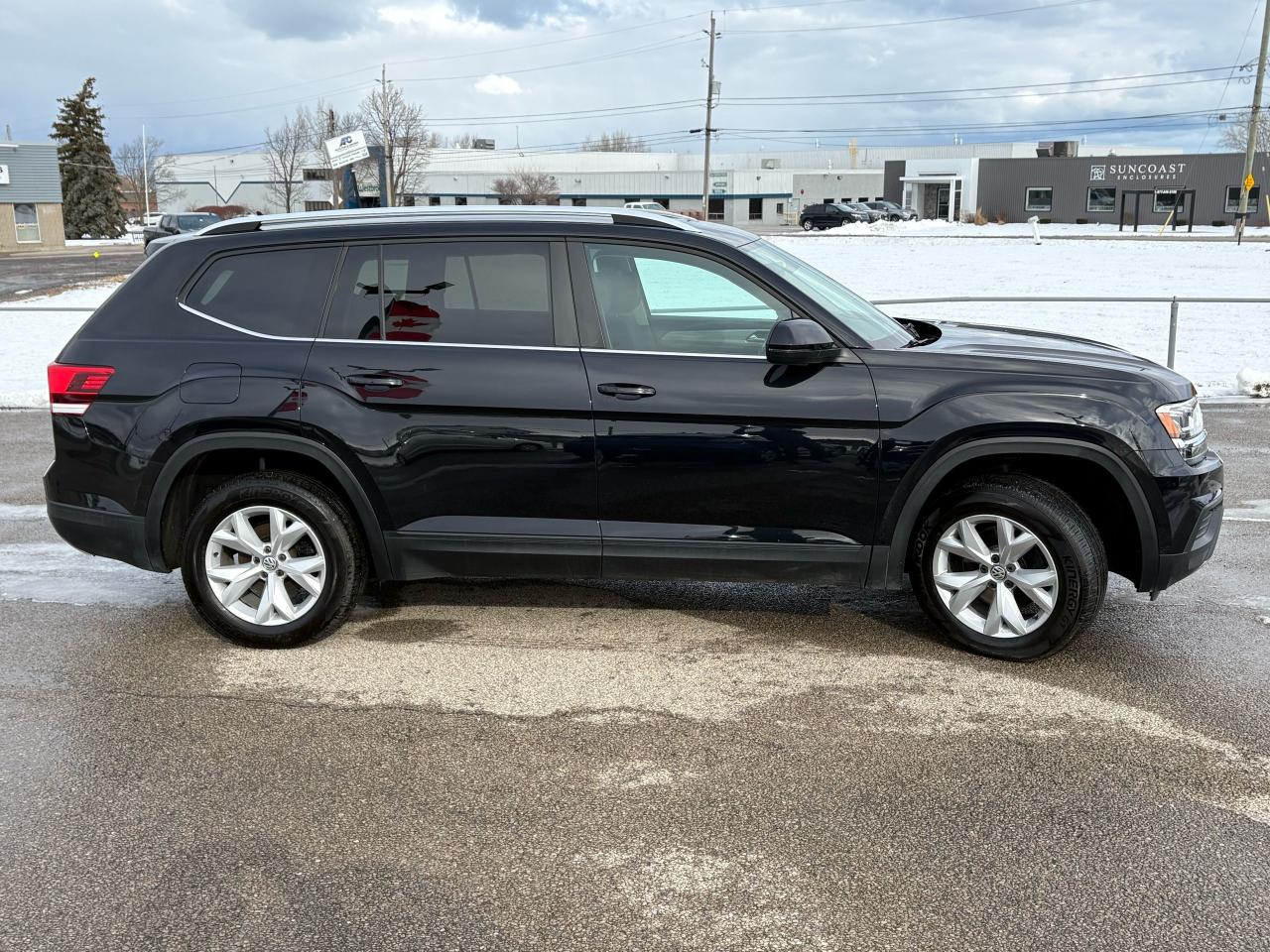 2018 Volkswagen Atlas TRENDLINE Photo3