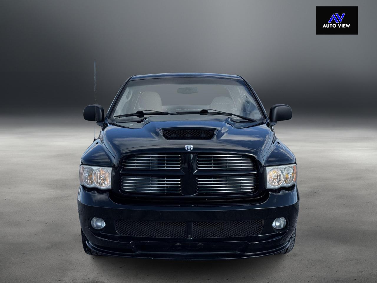 2005 Dodge Ram SRT-10 **VIPER MOTOR**NO ACCIDENTS** - Photo #2