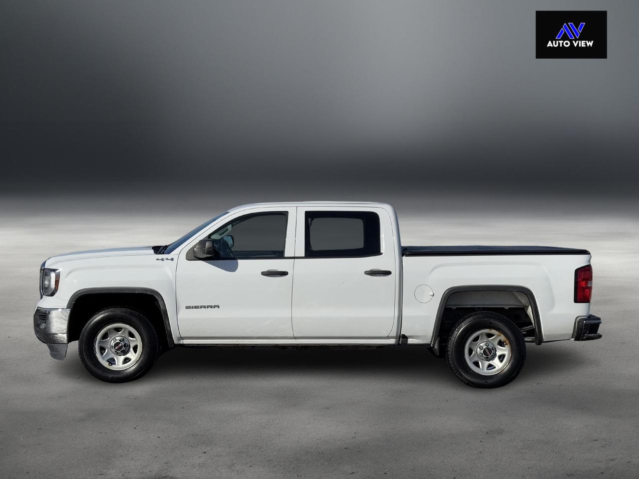 2018 GMC Sierra 1500 4WD CREW CAB 153.0" **GREAT SERVICE HISTORY** Photo3