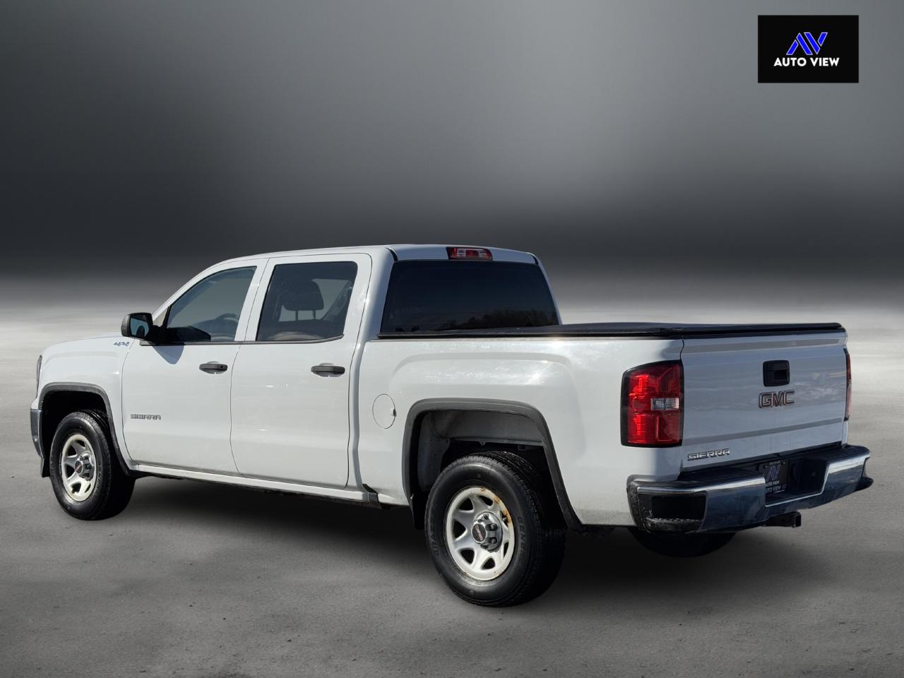 2018 GMC Sierra 1500 4WD CREW CAB 153.0" **GREAT SERVICE HISTORY** Photo4