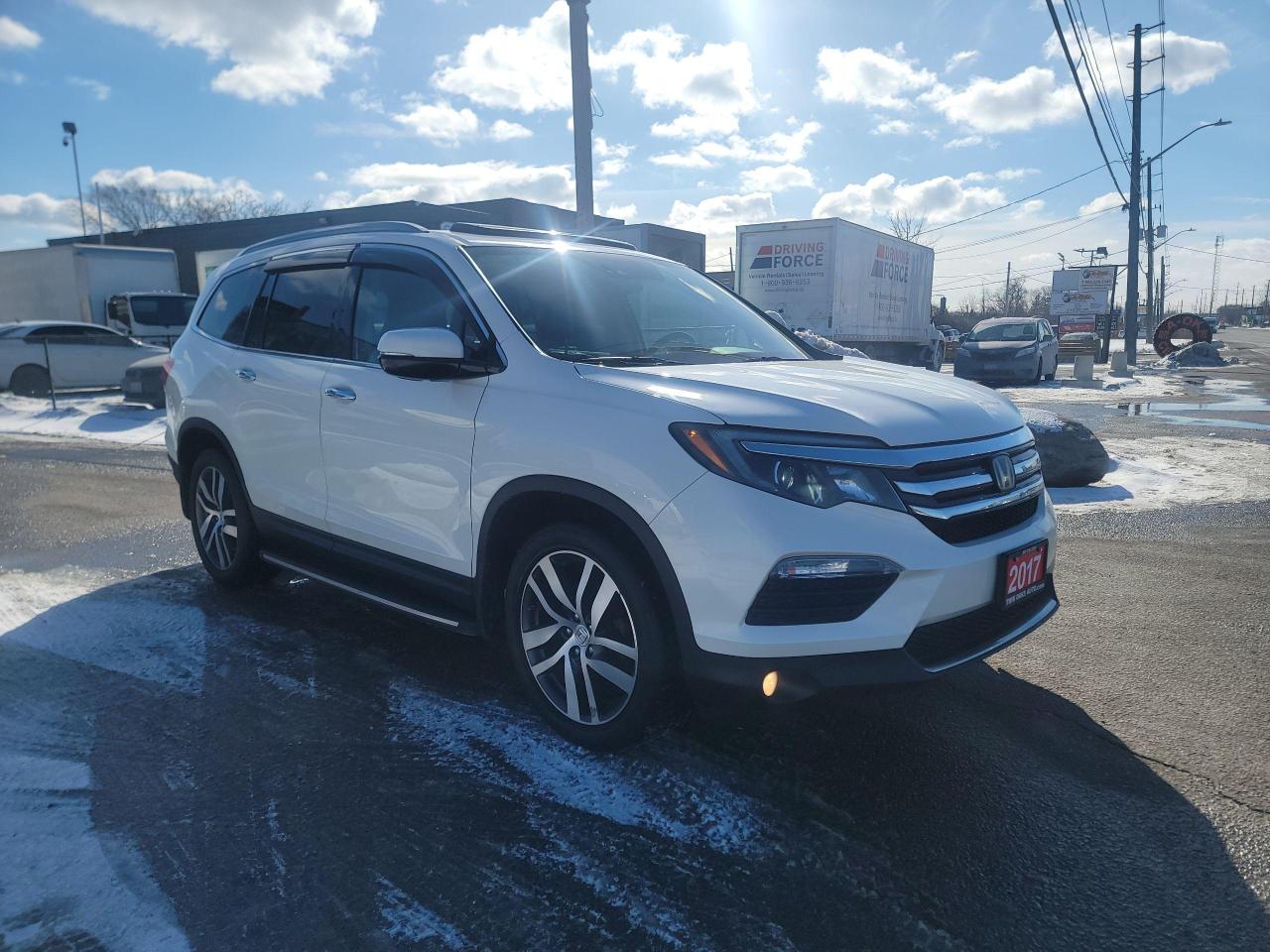2017 Honda Pilot Touring | VERY CLEAN Photo2
