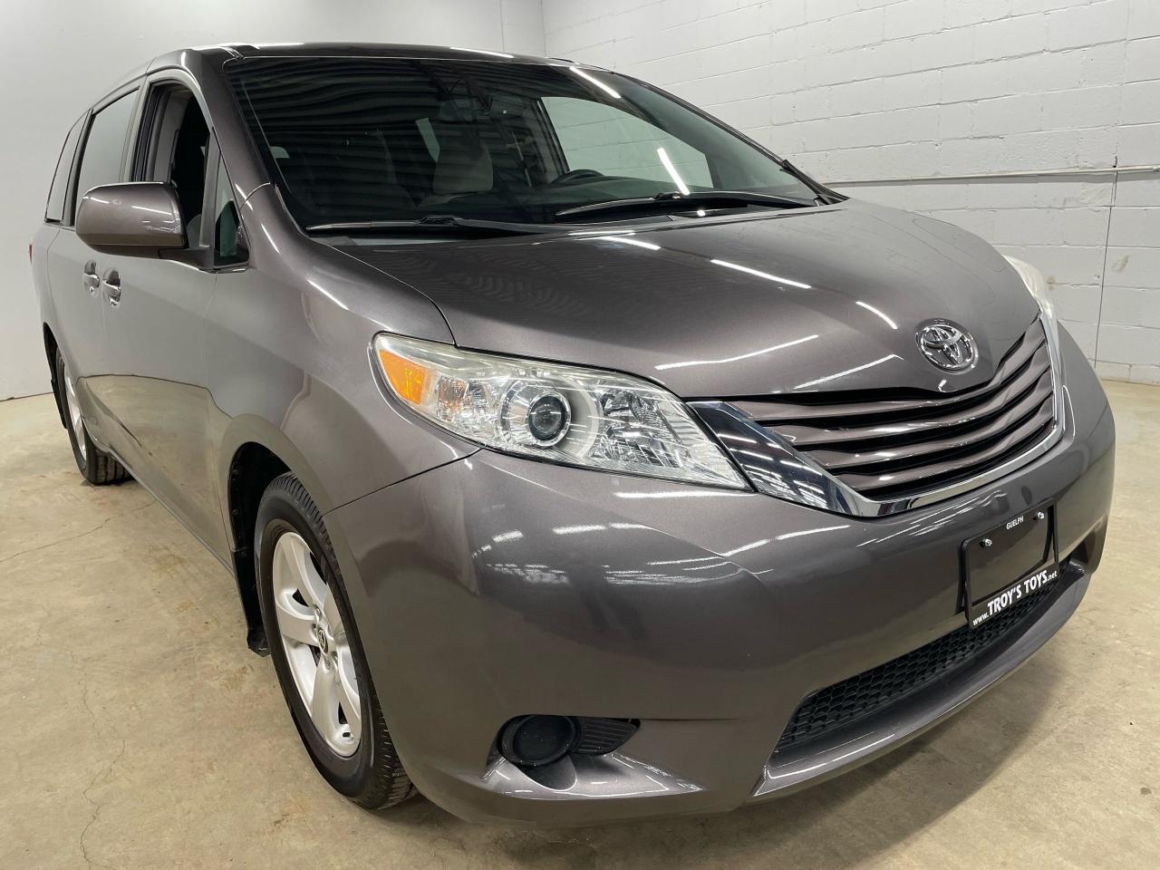 Used 2015 Toyota Sienna LE for sale in Guelph, ON