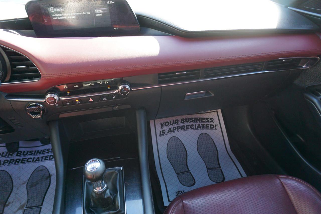 2020 Mazda MAZDA3 2.5L GT CERTIFIED CAMERA NAV BLUETOOTH LEATHER HEATED SETAS SUNROOF CRUISE ALLOYS - Photo #12