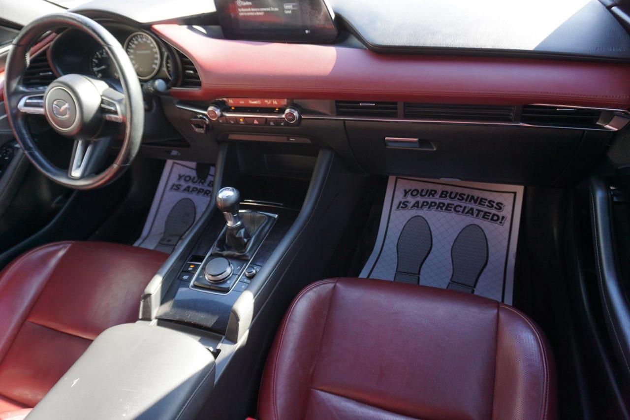 2020 Mazda MAZDA3 2.5L GT CERTIFIED CAMERA NAV BLUETOOTH LEATHER HEATED SETAS SUNROOF CRUISE ALLOYS - Photo #13