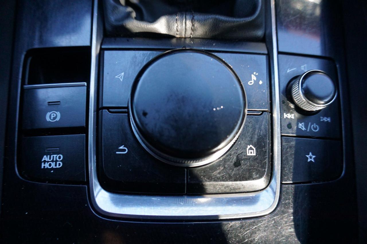 2020 Mazda MAZDA3 2.5L GT CERTIFIED CAMERA NAV BLUETOOTH LEATHER HEATED SETAS SUNROOF CRUISE ALLOYS - Photo #28