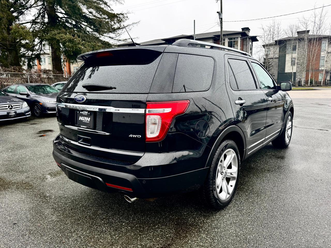 2011 Ford Explorer FINANCING AVAILABLE Photo4