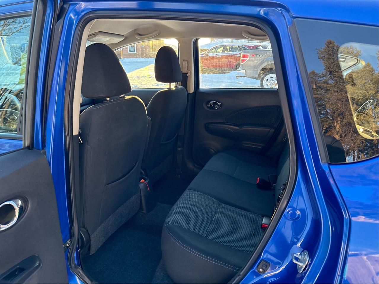 2015 Nissan Versa Note S (SR) - Photo #10