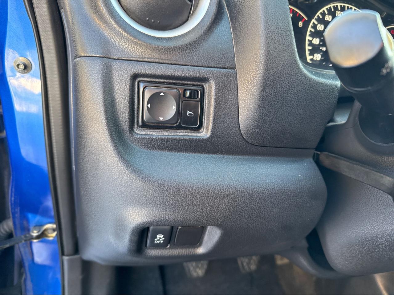 2015 Nissan Versa Note S (SR) - Photo #16