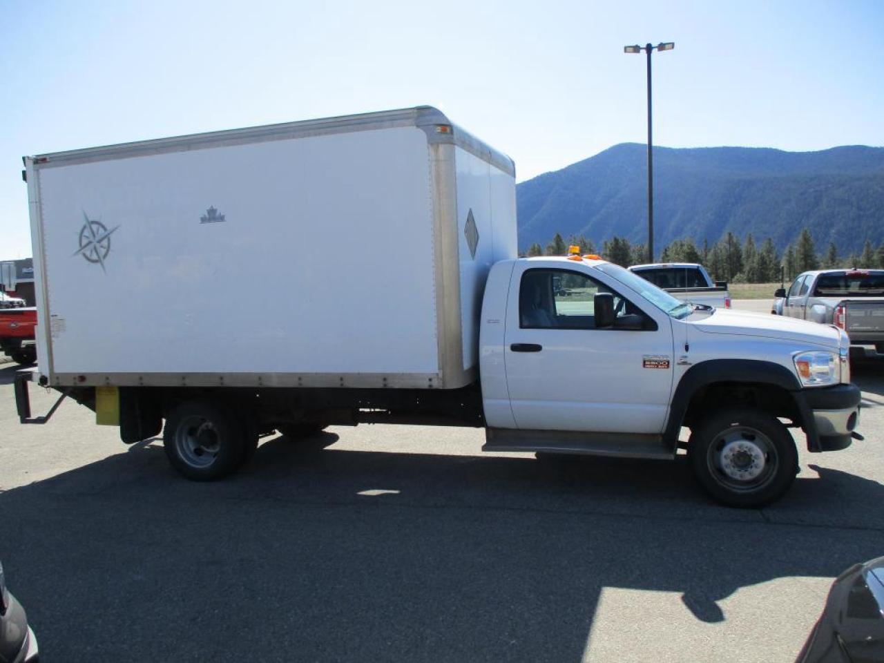 2008 Dodge Ram 5500 CUMMINS DIESEL 4WD Photo3