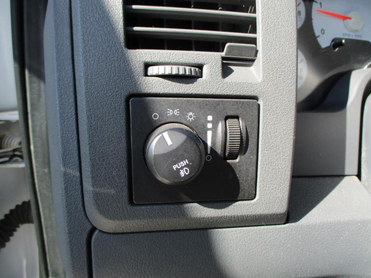 2008 Dodge Ram 5500 CUMMINS DIESEL 4WD Photo11