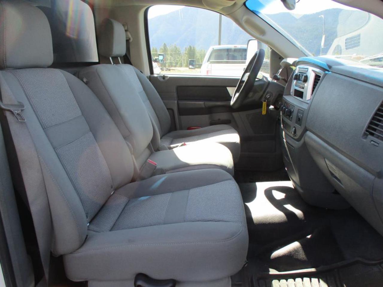 2008 Dodge Ram 5500 CUMMINS DIESEL 4WD Photo13