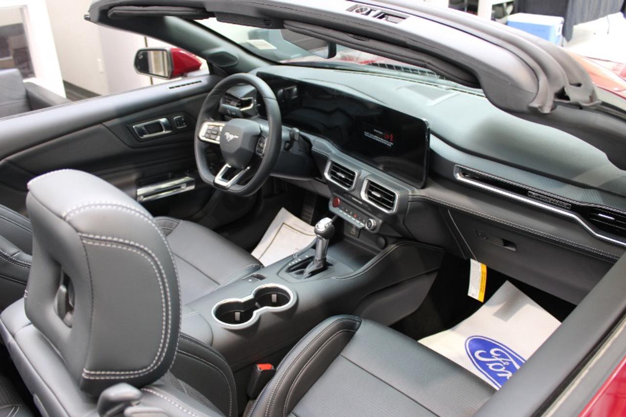 2025 Ford Mustang EcoBoost Premium Convertible Photo
