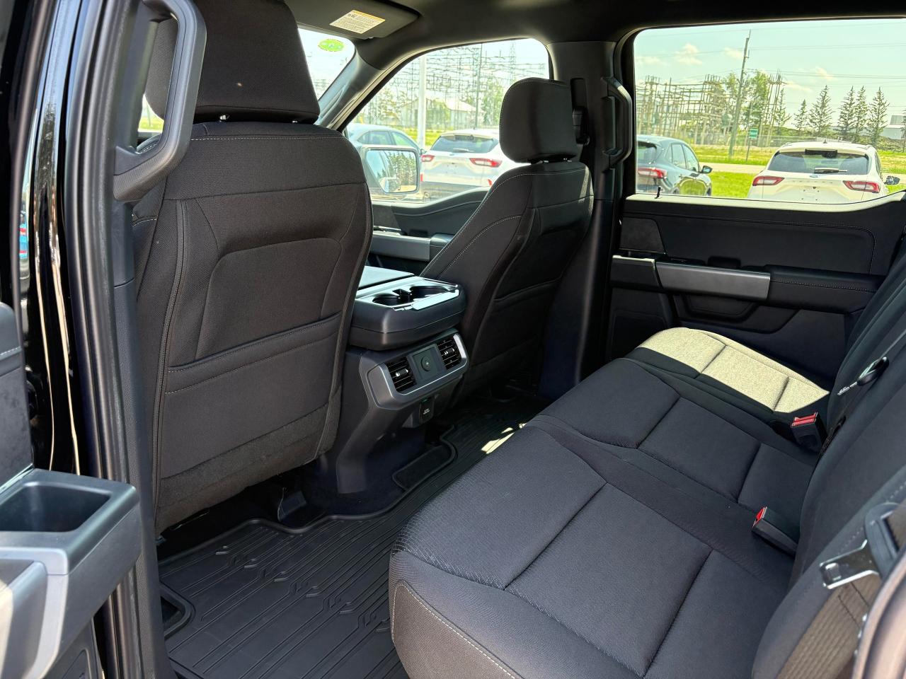 2025 Ford F-150 XLT 4WD SuperCrew 5.5' Box Photo5