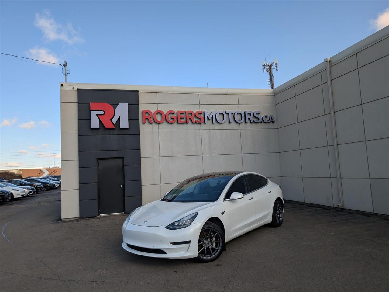<p style=color: rgba(0, 0, 0, 0.87);text-align: left;><span>Limited Time Offer: Financing at 6.99% / 6 Months Payment Deferral / $0 Down Payment / Private Viewings Available / Appointments Preferred / Online Purchase and FREE Delivery Available / Curbside Pick Up Available<br/><br/></span></p><p style=color: rgba(0, 0, 0, 0.87);text-align: left;><span>NAVIGATION / BLINDSPOT ASSIST / FRONT COLLISION WARNING / LANE ASSIST / 360 CAMERA / PANORAMIC ROOF / BLUETOOTH / HEATED SEATS / SMART KEY / And More...<br/></span><span> </span></p><p style=color: rgba(0, 0, 0, 0.87);text-align: left;><span>While walk-ins are welcome, we encourage scheduling appointments for a smoother and more personalized experience.<br/><br/></span></p><p style=color: rgba(0, 0, 0, 0.87);text-align: left;><span>This 2020 Tesla Model 3 is equipped with luxury features including Navigation, Sunroof, Leather, Power Windows, Power Locks, Heated Seats, Bluetooth Connectivity, Premium Sound System, and much more. Meticulously maintained, both the  exterior and interior are in great condition. Prices are subject to taxes, certification, and licensing. Trade-ins are welcomed.<br/><br/></span></p><p style=color: rgba(0, 0, 0, 0.87);text-align: left;><span>Financing Available For All Credit Types Starting at 6.99% O.A.C. Up To 6 Months Payment Deferral Available. Our financing options cater to individuals with good, bad, or no credit history. Additionally, we offer up to 6 months with no payments and completely open loans with no early repayment fees. Our streamlined credit application process ensures quick approvals. Same-day delivery options are also accessible.<br/><br/></span></p><p style=color: rgba(0, 0, 0, 0.87);text-align: left;><span>Our state-of-the-art 10,000 square foot auto service center is staffed with licensed mechanics and is open to the public. From routine maintenance like oil changes and brake services to major repairs such as engine replacements, our service center caters to all automotive needs. Loaner vehicles are available for extended service requirements.<br/><br/></span></p><p style=color: rgba(0, 0, 0, 0.87);text-align: left;><span>We are Oakvilles premier destination for rust proofing services. Schedule an appointment to protect your vehicle from corrosion.<br/><br/></span></p><p style=color: rgba(0, 0, 0, 0.87);text-align: left;><span>Experience Excellence at Rogers Motors. Rogers Motors proudly stands as Oakvilles largest used car dealership, renowned for providing top-quality used vehicles including cars, trucks, SUVs, and minivans. Family-owned and operated since 2004, with over 10,000 vehicles sold, we are committed to delivering exceptional service.<br/><br/></span></p><p style=color: rgba(0, 0, 0, 0.87);text-align: left;><span>At Rogers Motors, we prioritize customer satisfaction above all else. With a focus on love, honesty, integrity, and transparency, we strive to ensure that every guest leaves our dealership happier than when they arrived. With an average rating of 4.9/5 from over 1000 online reviews, we invite you to experience car shopping and service the way it should be.<br/><br/></span></p><p style=color: rgba(0, 0, 0, 0.87);text-align: left;><span>Rogers Motors. Driving Happiness.<br/></span><span>Visit us online at www.rogersmotors.ca</span></p>