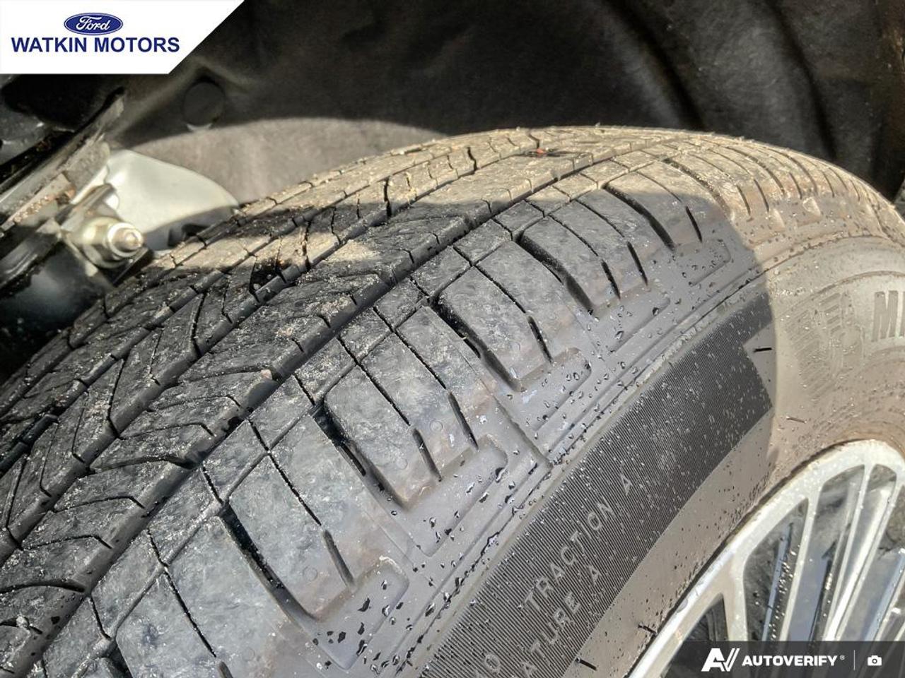 2025 Ford Escape PHEV Photo9