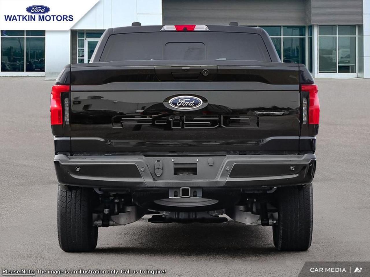 2025 Ford F-150 Lightning XLT Photo8