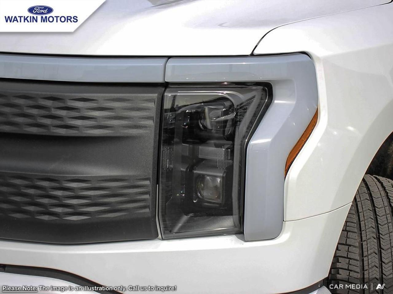 2025 Ford F-150 Lightning XLT Photo26