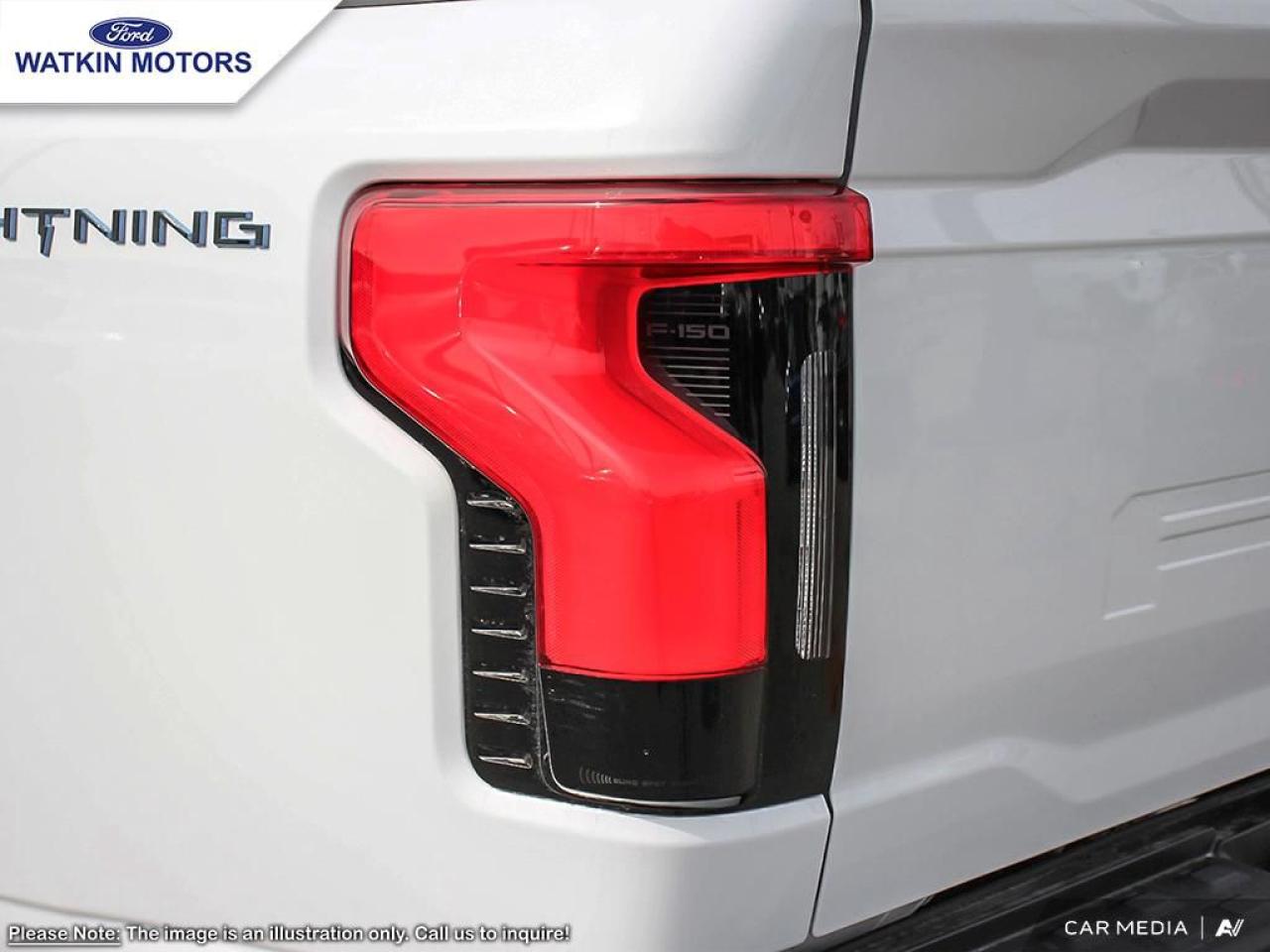 2025 Ford F-150 Lightning XLT Photo26