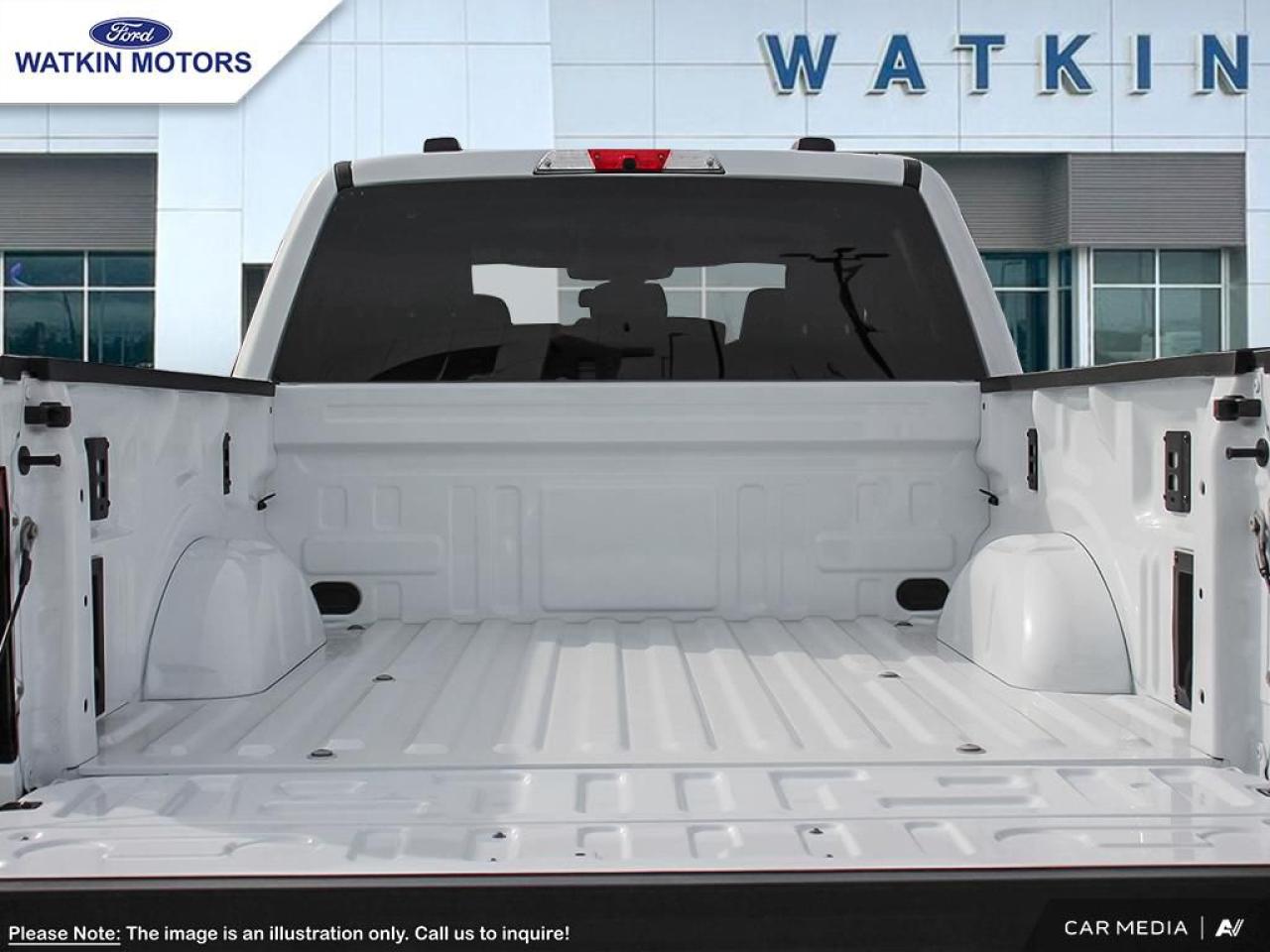 2025 Ford F-150 Lightning XLT Photo26