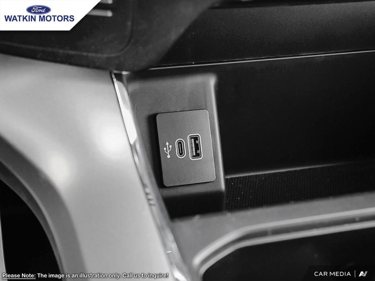 2025 Ford F-150 Lightning XLT Photo26