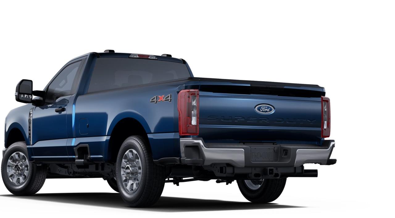 2025 Ford F-350 XLT Photo1