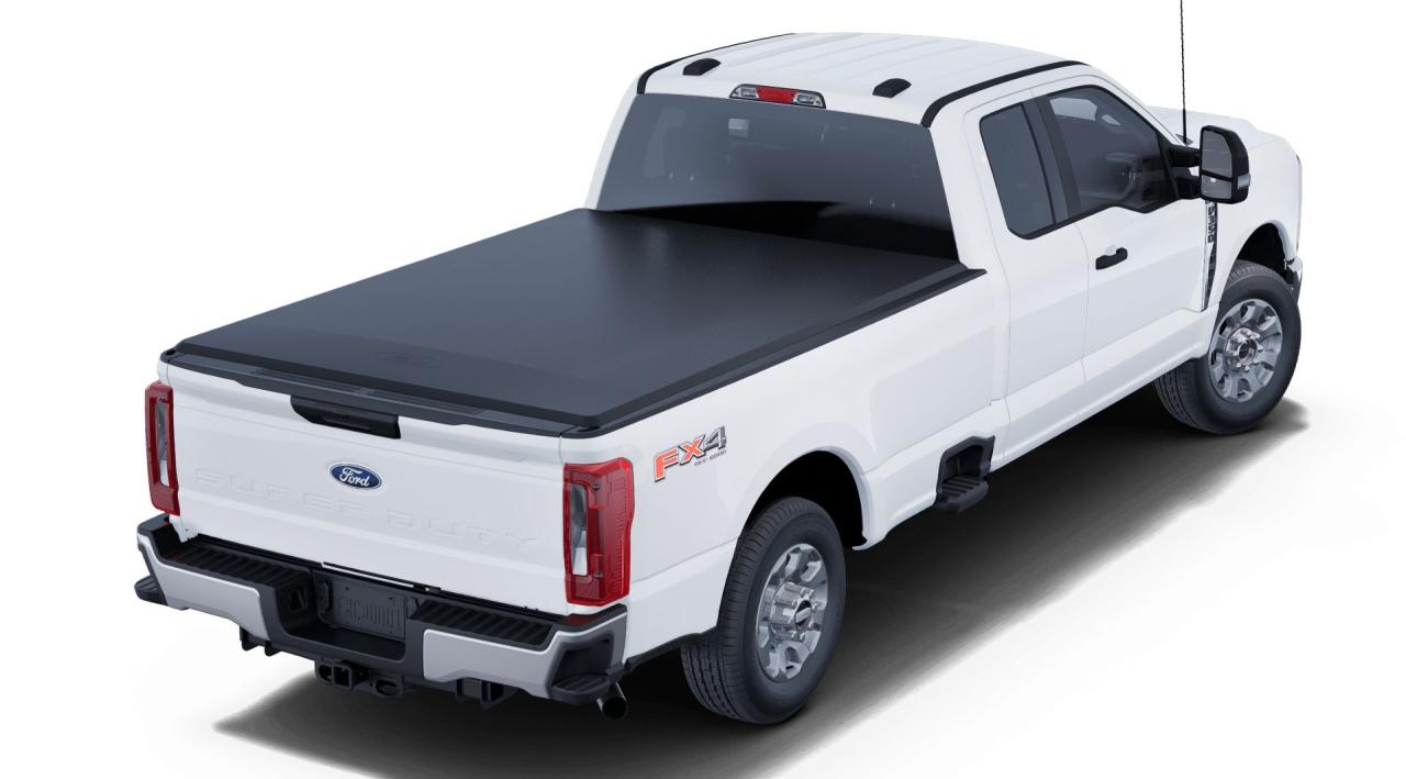 2025 Ford F-350 XLT Photo2