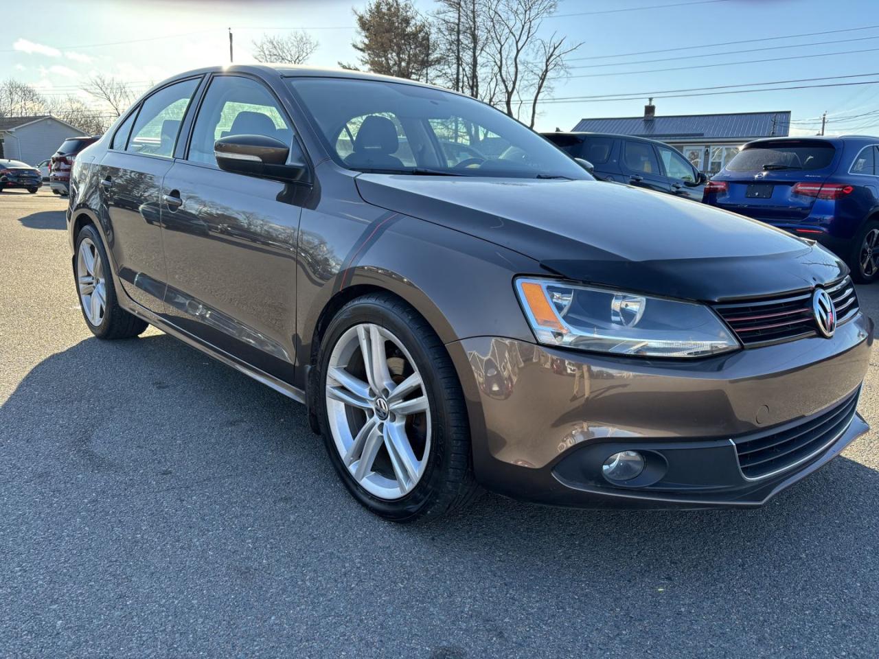 Used 2011 Volkswagen Jetta COMFORTLINE / 800KMS TO A TANK / HEATED SEATS / ALLOYS / DIESEL for sale in Truro, NS