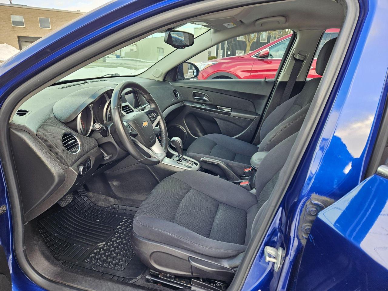 2013 Chevrolet Cruze LT - Photo #8