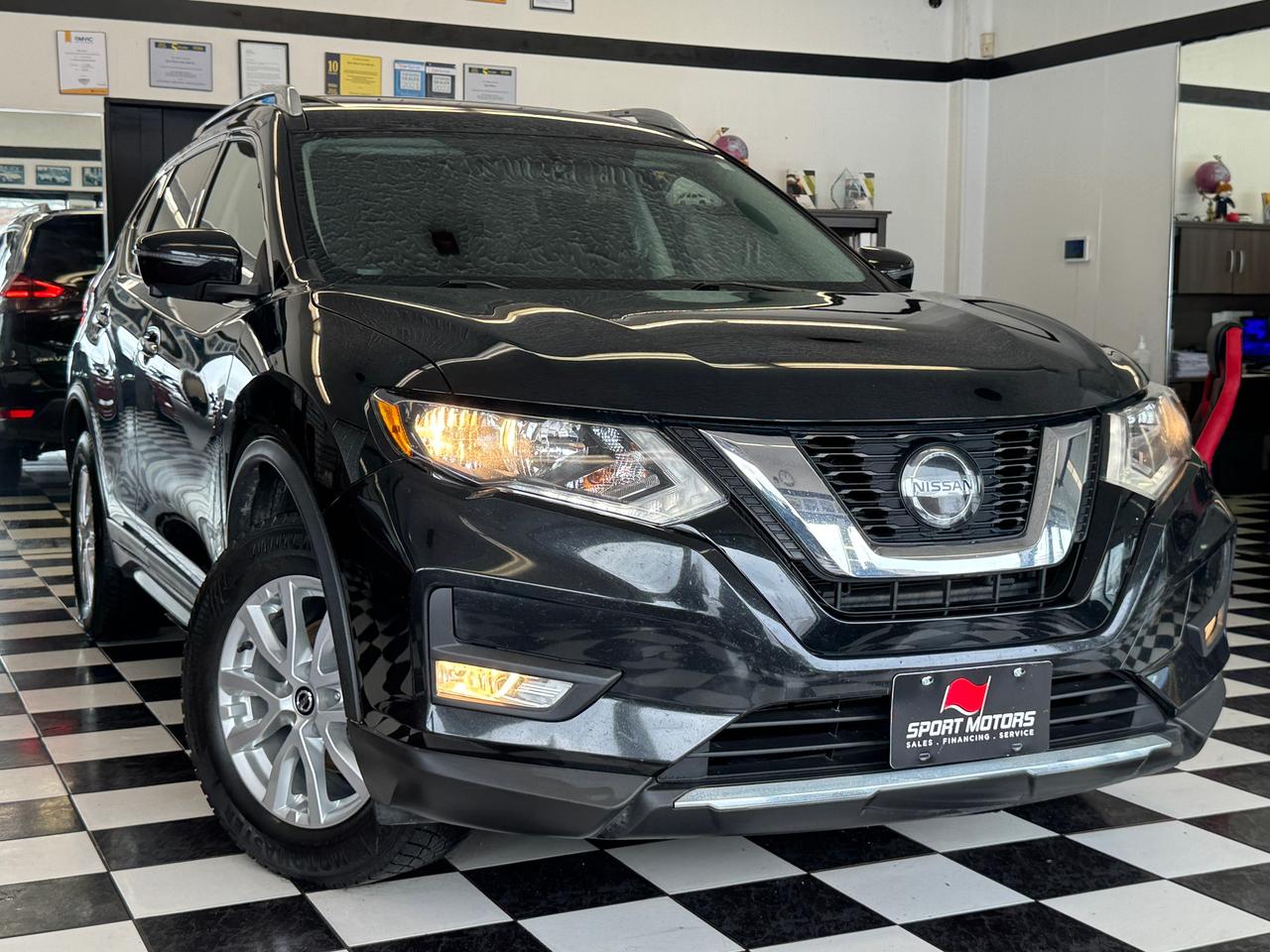 2018 Nissan Rogue SV AWD TECH+Roof+BSM+New Brakes+CLEAN CARFAX Photo