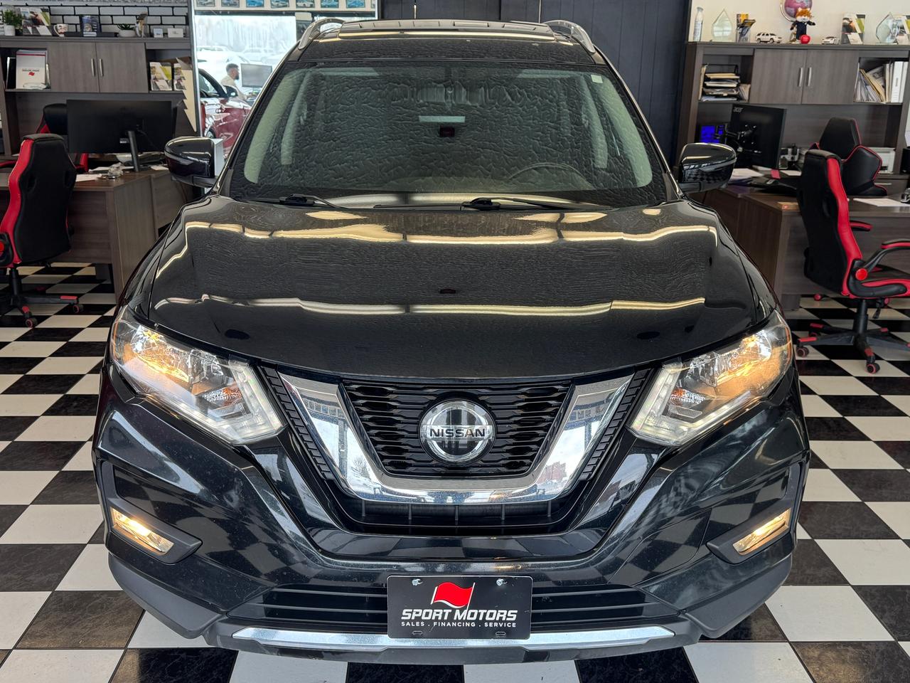 2018 Nissan Rogue SV AWD TECH+Roof+BSM+New Brakes+CLEAN CARFAX Photo