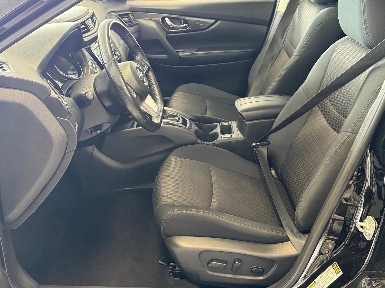 2018 Nissan Rogue SV AWD TECH+Roof+BSM+New Brakes+CLEAN CARFAX Photo
