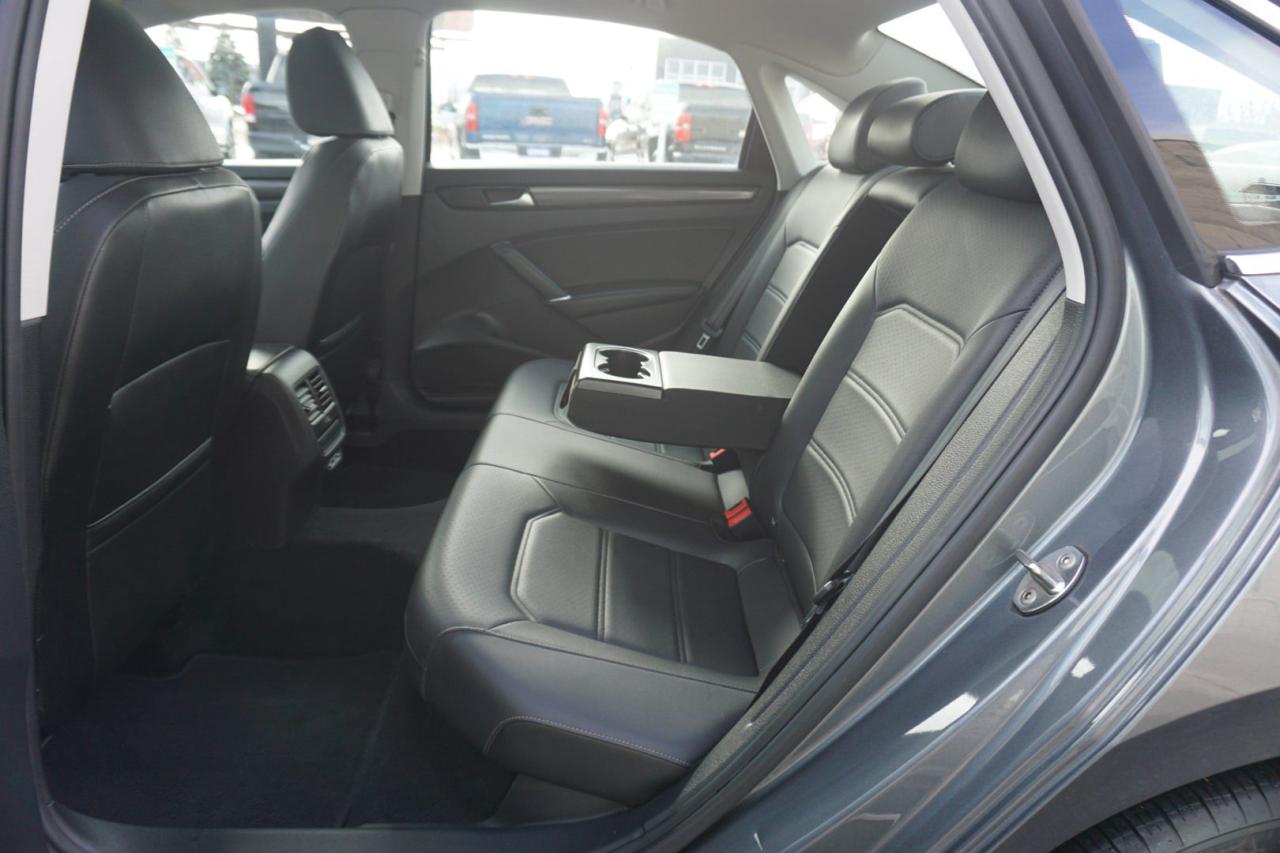 2021 Volkswagen Passat HIGHLINE CERTIFIED CAMERA BLUETOOTH LEATHER HEATED SEATS SUNROOF CRUISE ALLOYS - Photo #16