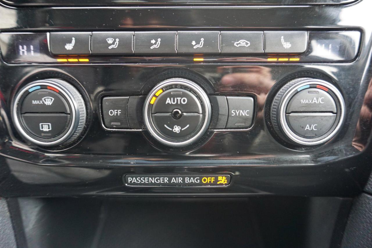 2021 Volkswagen Passat HIGHLINE CERTIFIED CAMERA BLUETOOTH LEATHER HEATED SEATS SUNROOF CRUISE ALLOYS - Photo #25
