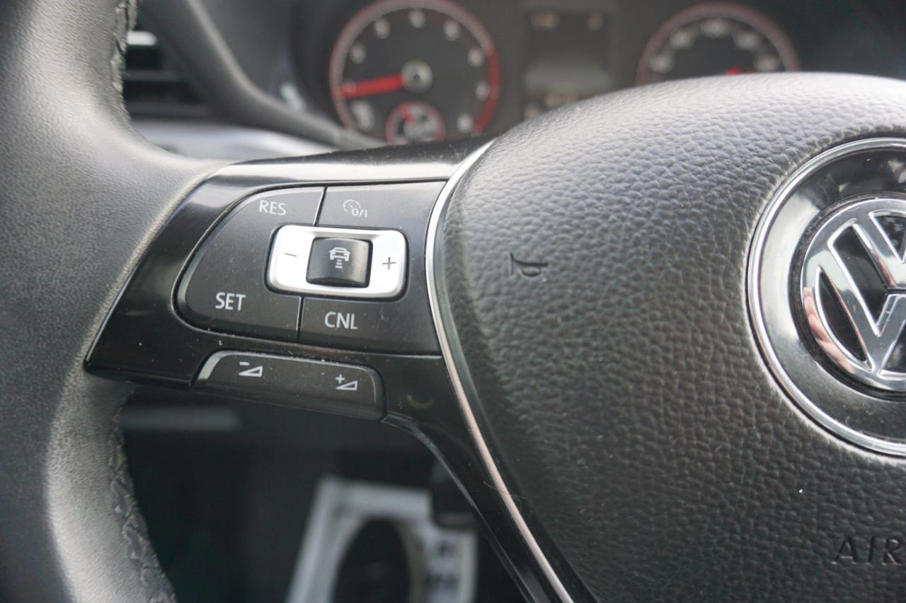 2021 Volkswagen Passat HIGHLINE CERTIFIED CAMERA BLUETOOTH LEATHER HEATED SEATS SUNROOF CRUISE ALLOYS - Photo #32