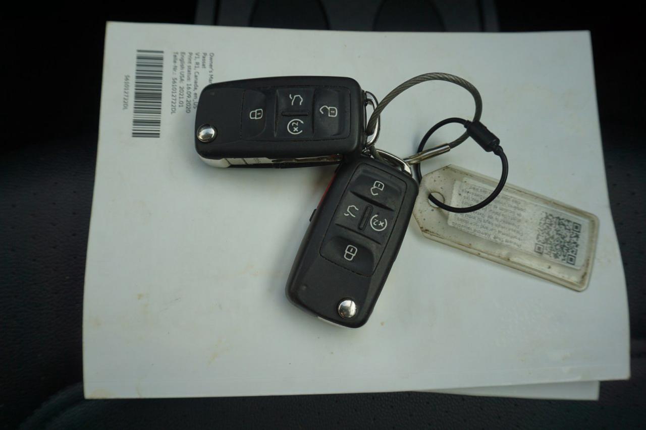 2021 Volkswagen Passat HIGHLINE CERTIFIED CAMERA BLUETOOTH LEATHER HEATED SEATS SUNROOF CRUISE ALLOYS - Photo #37