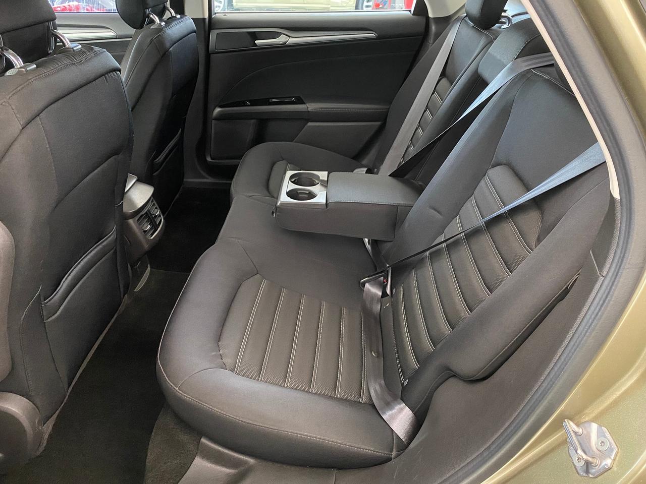 2013 Ford Fusion SE+Bluetooth+Heated Seats+A/C+Sunroof Photo