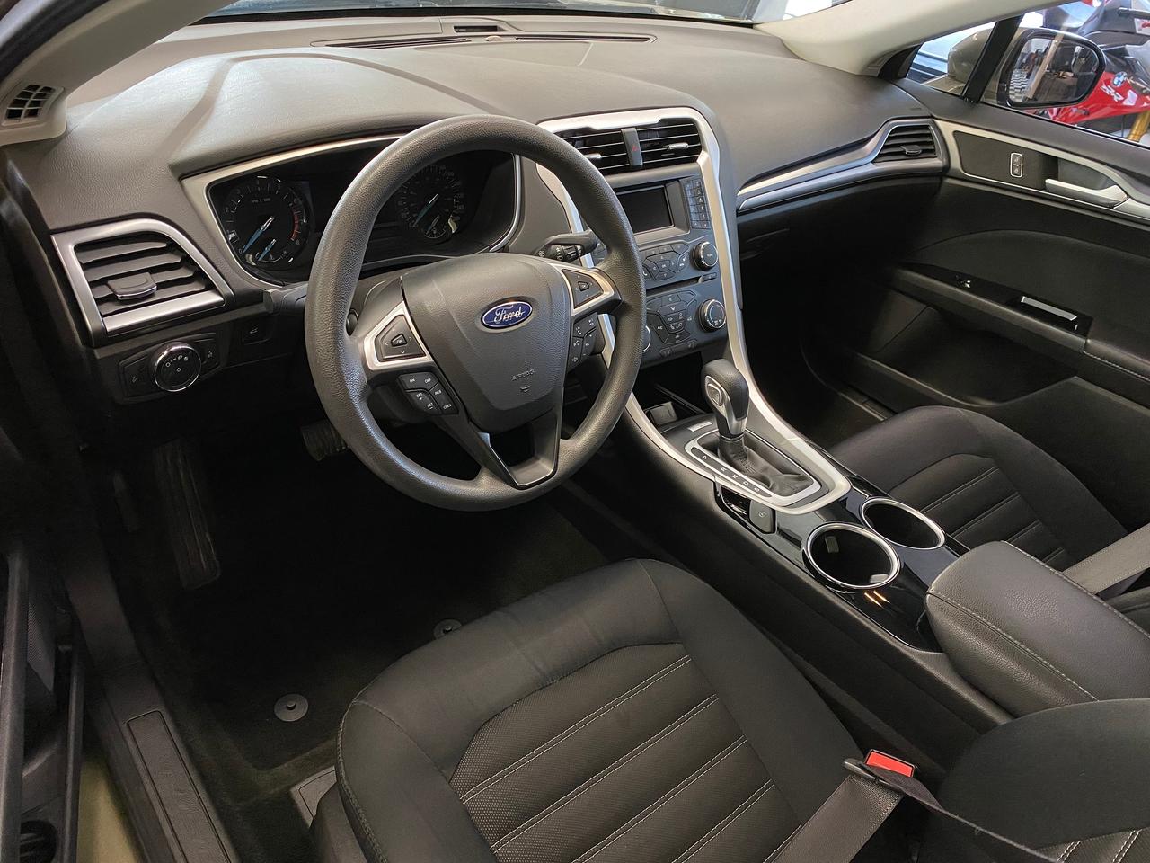 2013 Ford Fusion SE+Bluetooth+Heated Seats+A/C+Sunroof Photo