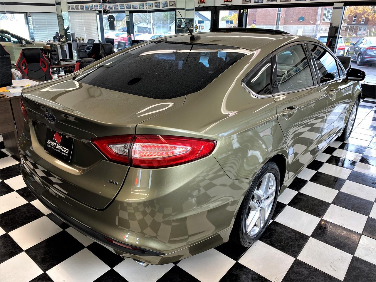 2013 Ford Fusion SE+Bluetooth+Heated Seats+A/C+Sunroof Photo