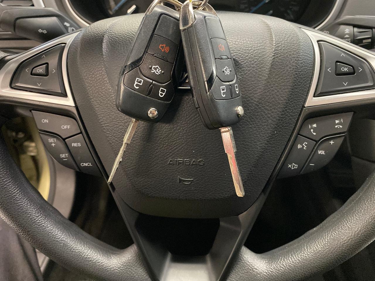 2013 Ford Fusion SE+Bluetooth+Heated Seats+A/C+Sunroof Photo
