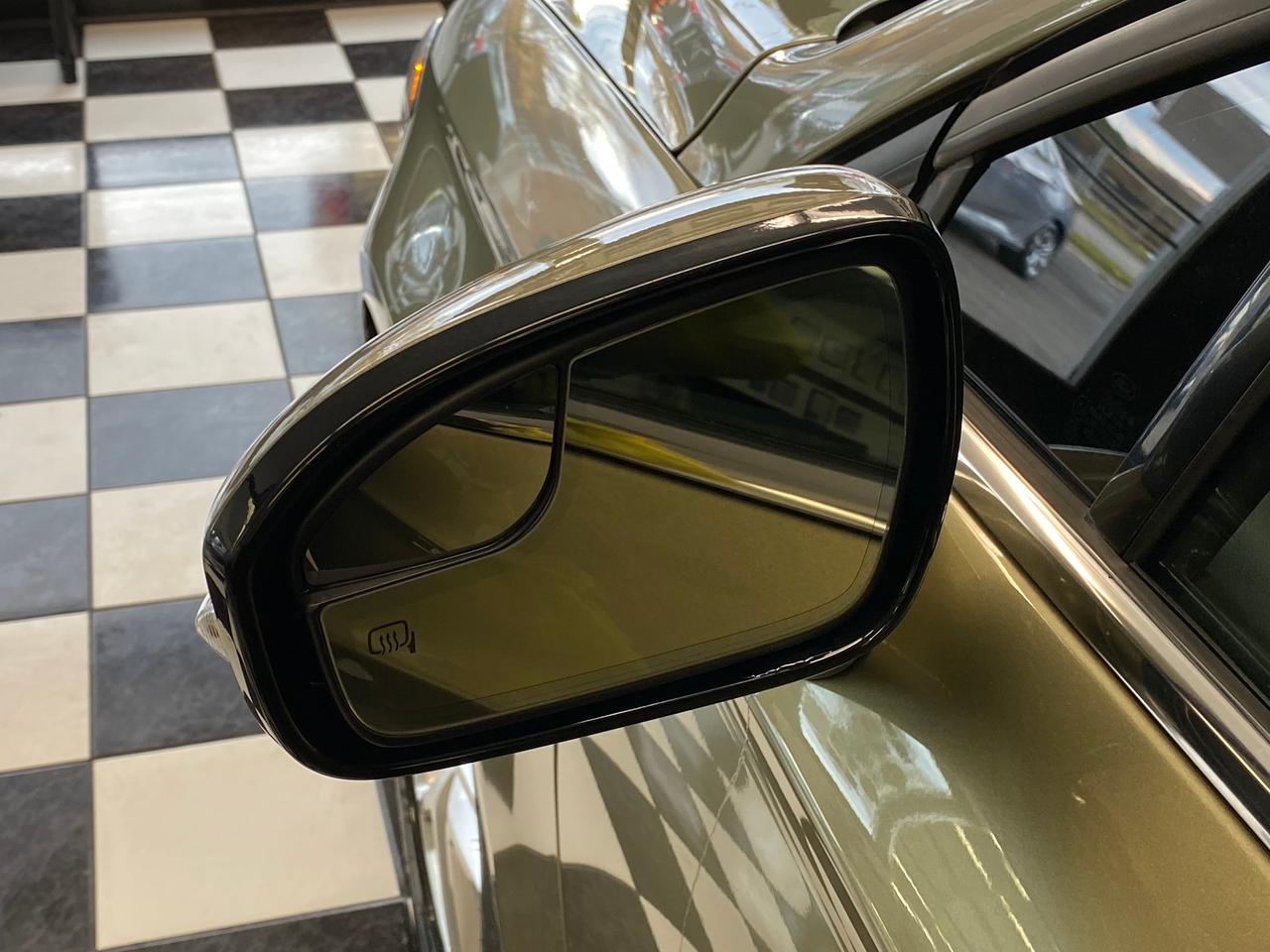 2013 Ford Fusion SE+Bluetooth+Heated Seats+A/C+Sunroof Photo