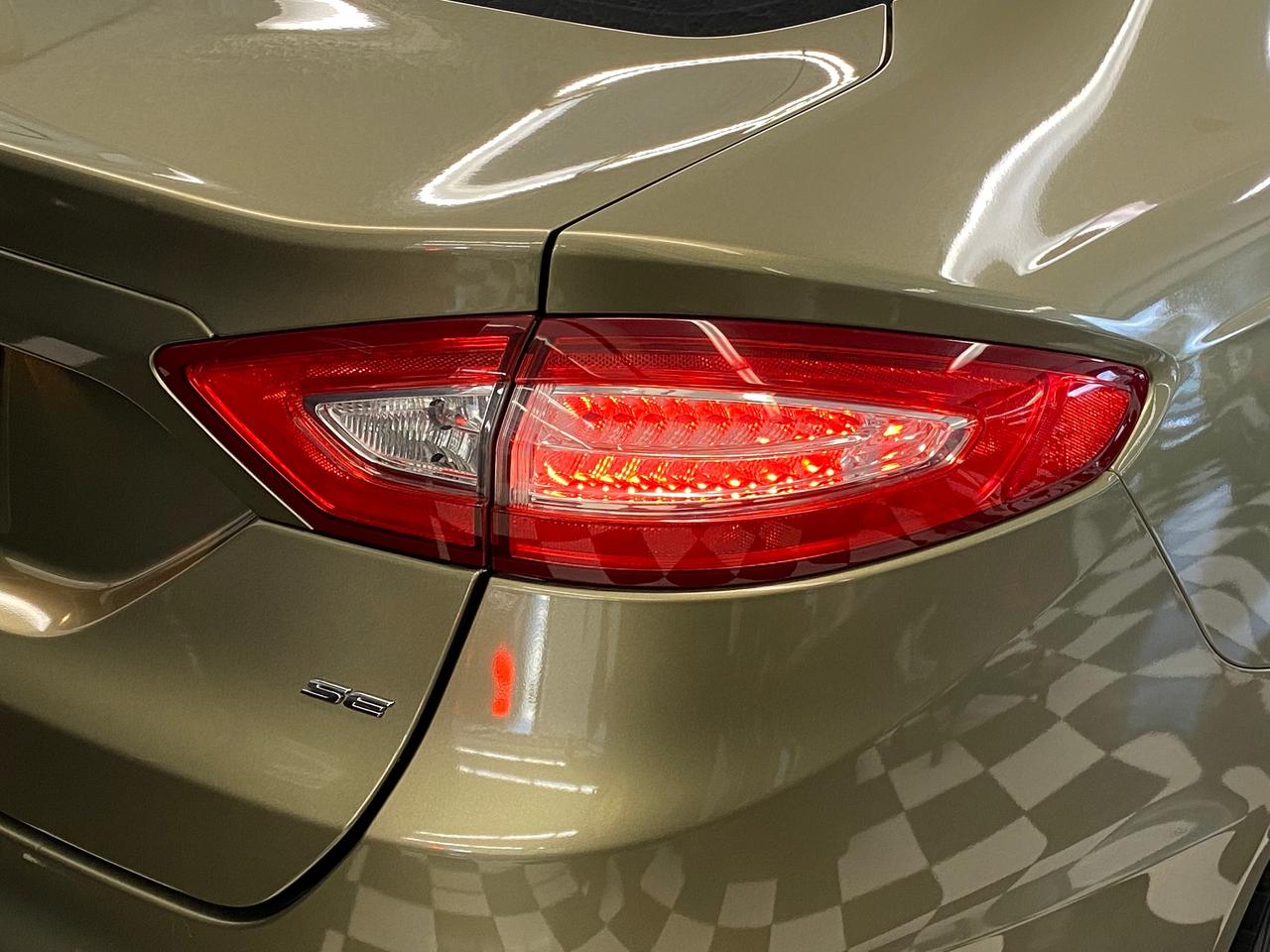 2013 Ford Fusion SE+Bluetooth+Heated Seats+A/C+Sunroof Photo