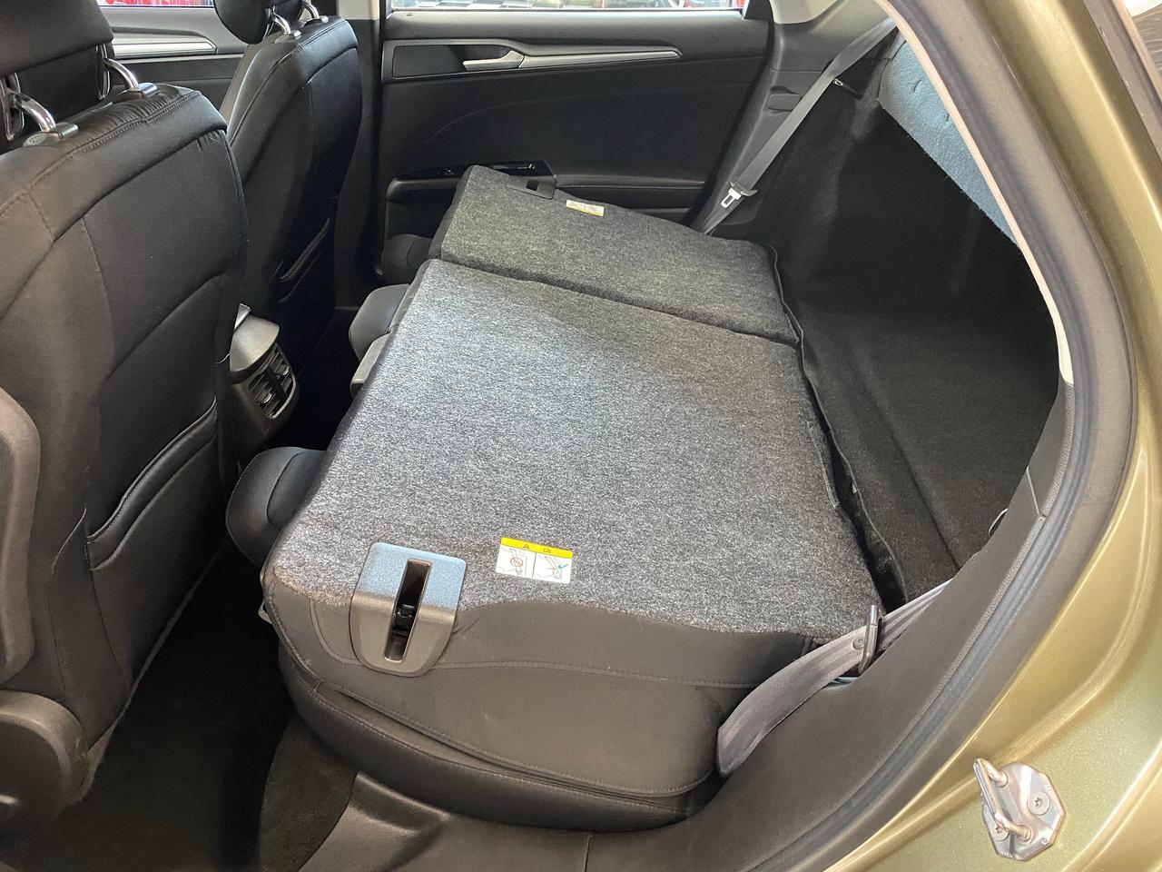 2013 Ford Fusion SE+Bluetooth+Heated Seats+A/C+Sunroof Photo