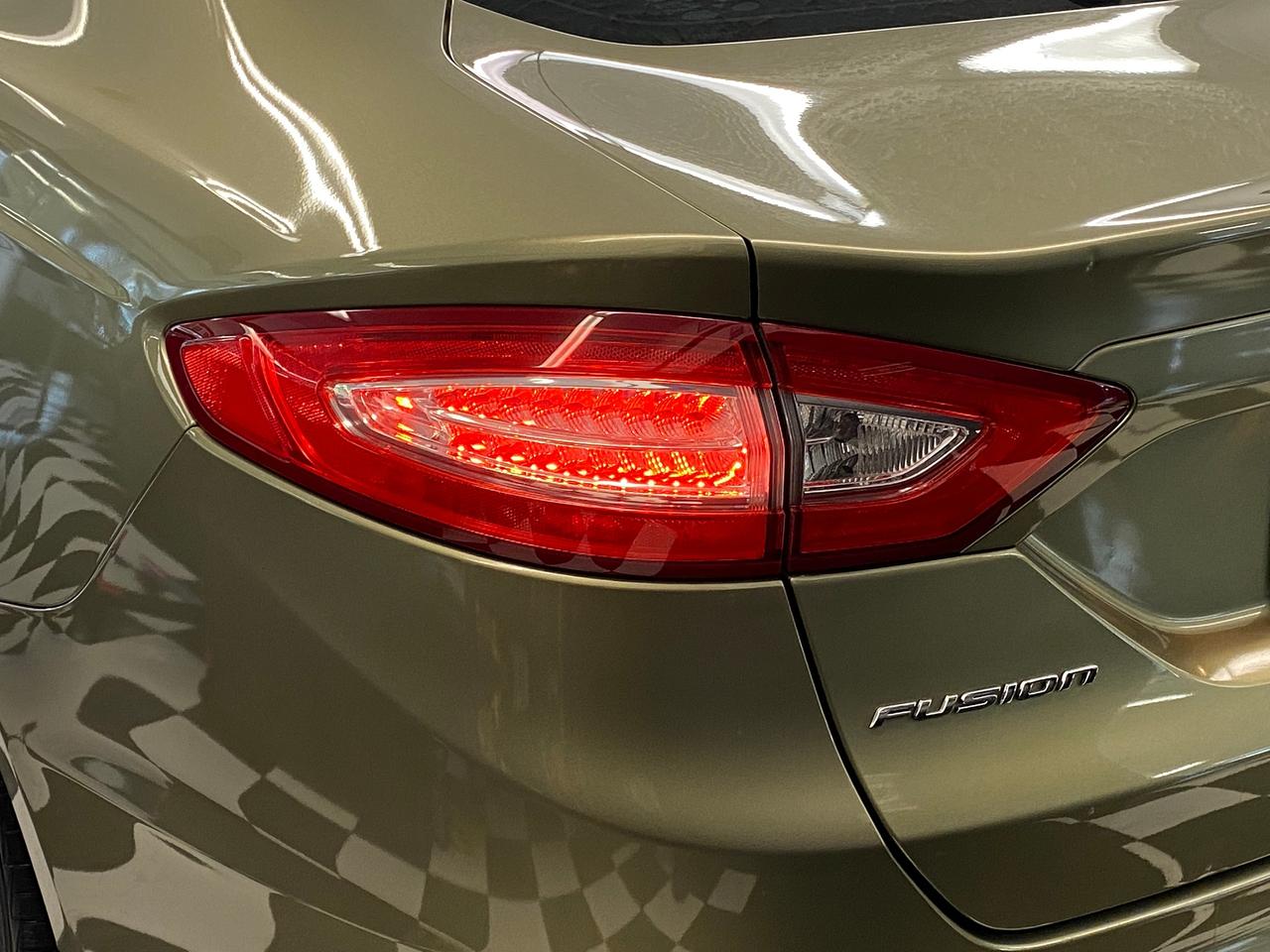 2013 Ford Fusion SE+Bluetooth+Heated Seats+A/C+Sunroof Photo