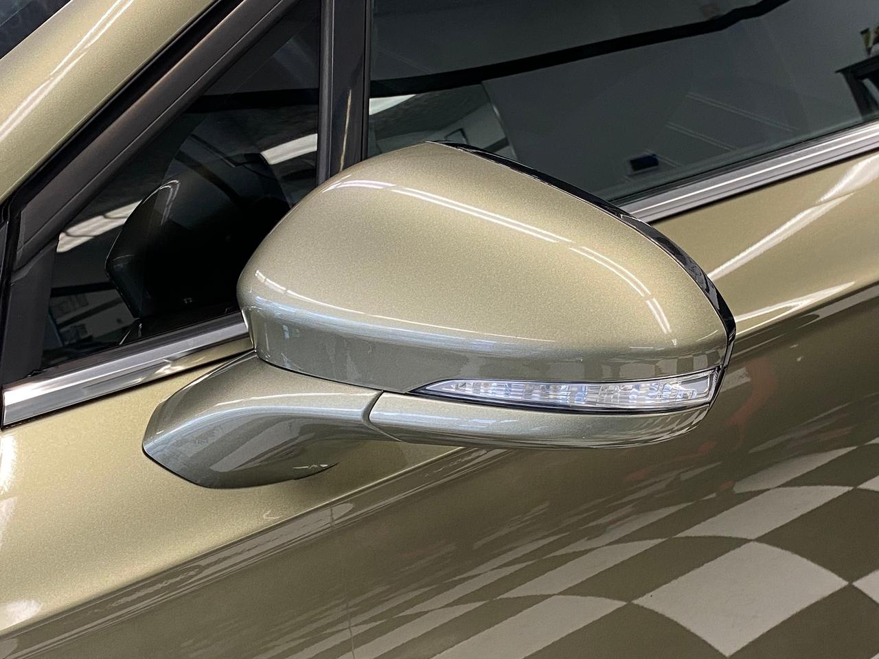 2013 Ford Fusion SE+Bluetooth+Heated Seats+A/C+Sunroof Photo