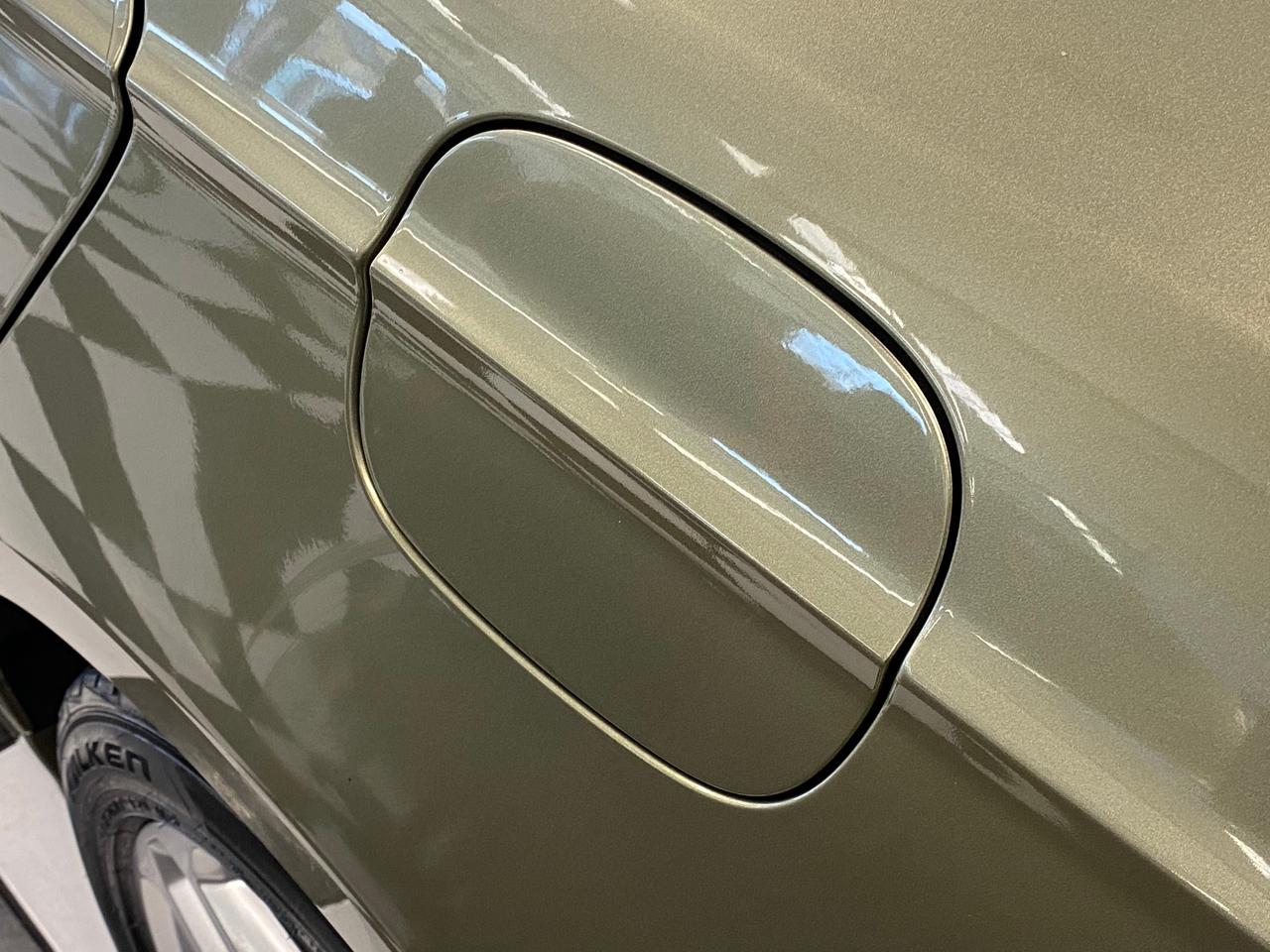 2013 Ford Fusion SE+Bluetooth+Heated Seats+A/C+Sunroof Photo